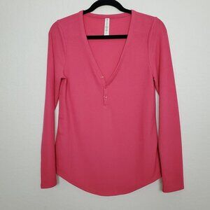 Athleta Womens Wind Down Sleep Shirt Size S Pink V-Neck Waffle Knit Stretch
